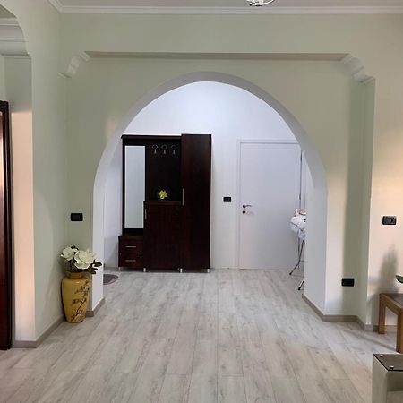 Dadaj Apartments Sarande Bagian luar foto